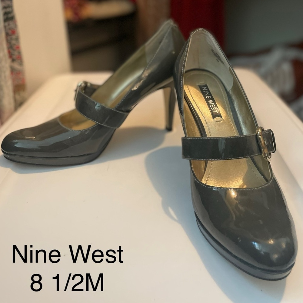 Nine West Women's Dark Gray Heels